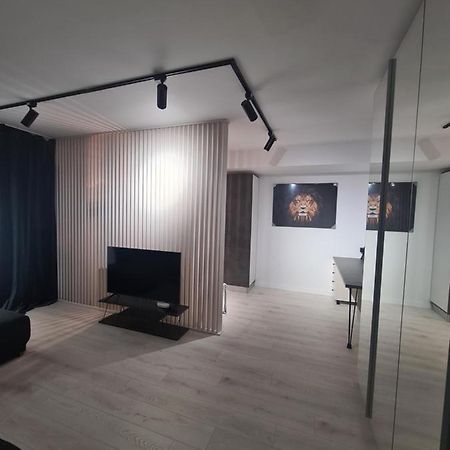 Studio 1 Camera Bucarest Extérieur photo
